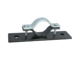 Abrazadera Doble Omega, fabricada en Acero para instalación de mástil de 2" en muros verticales