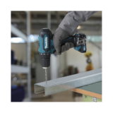 Atornillador broquero cambio rápido 3/8”. 2 baterías 12v de 1.5 amperes y cargador.