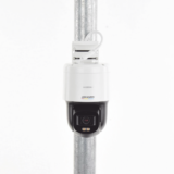 Domo PT IP 4 Megapixel / Lente 4 mm  / Luz Blanca 30 mts / dWDR  / PoE / IP66 / Micrófono y Bocina Interconstruido / Micro SD / Incluye Montaje de Pared y Techo
