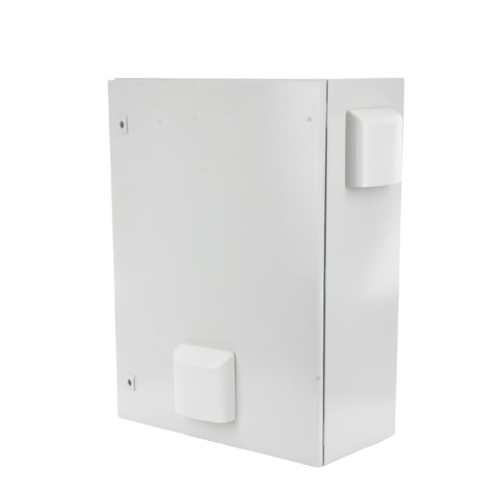 Gabinete Ventilado de Acero IP55 Uso en Exterior (500 x 700 x 250 mm) con Placa Trasera Interior Metálica y Compuerta Inferior Atornillable. Incluye Ventilador, Ventilas, filtros, Chapas y Llave T. - Image 7