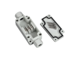 Caja de Conexión Exterior con Terminales Intermedias para 3 Líneas (Tornillo simple). Incluye Glándulas.