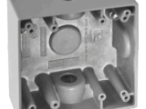 Caja Cuadra de 3/4" a Prueba de Intemperie/ Cuenta con 2 salidas / Con Orejas para Montaje.